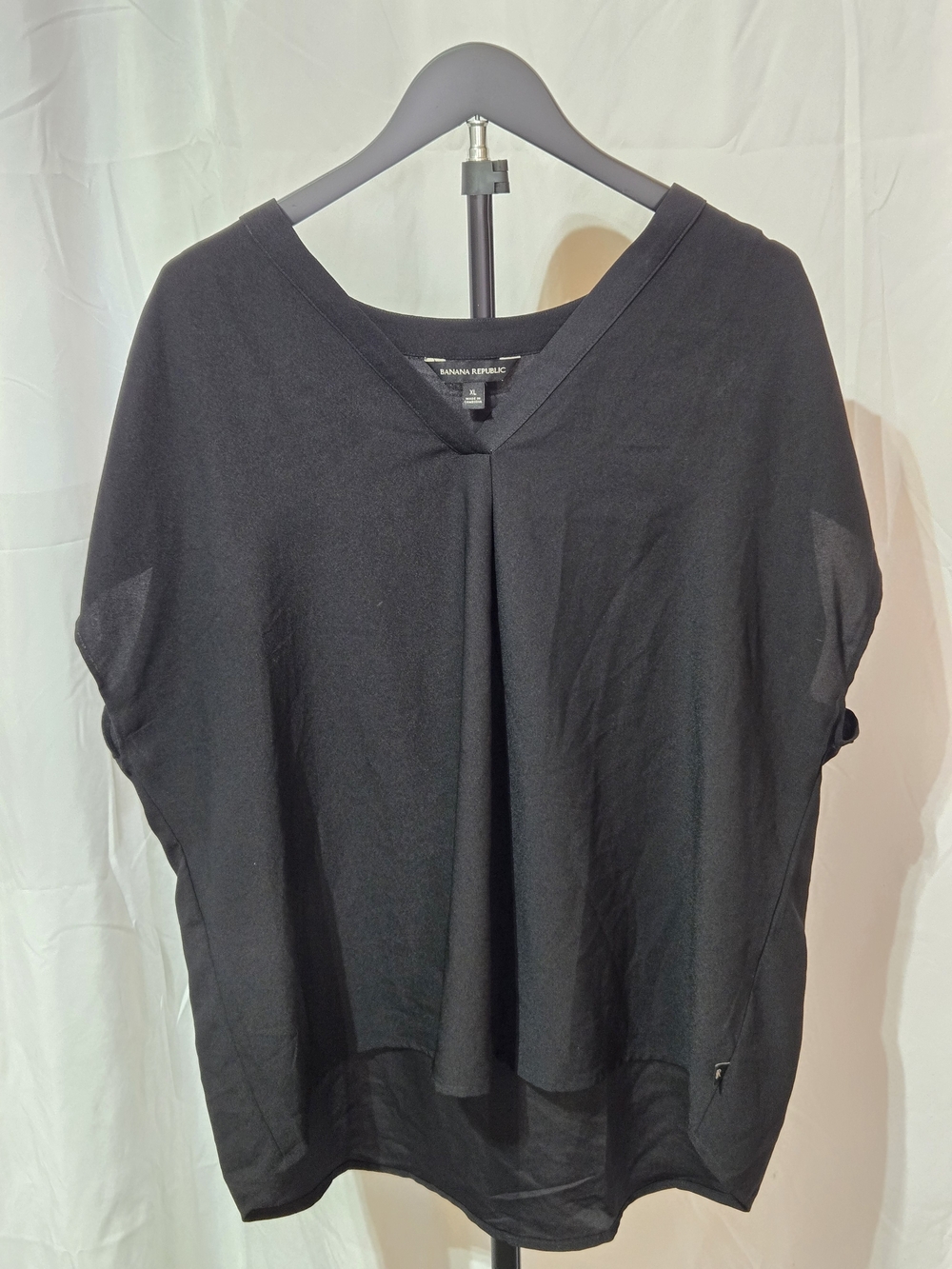 Banana Republic Black V-Neck Dolman Sleeve Tunic
